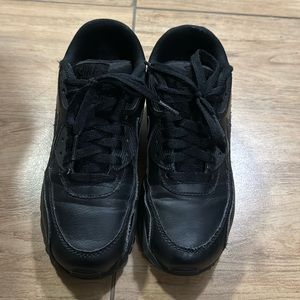Black Nike Air Max - Fair condition